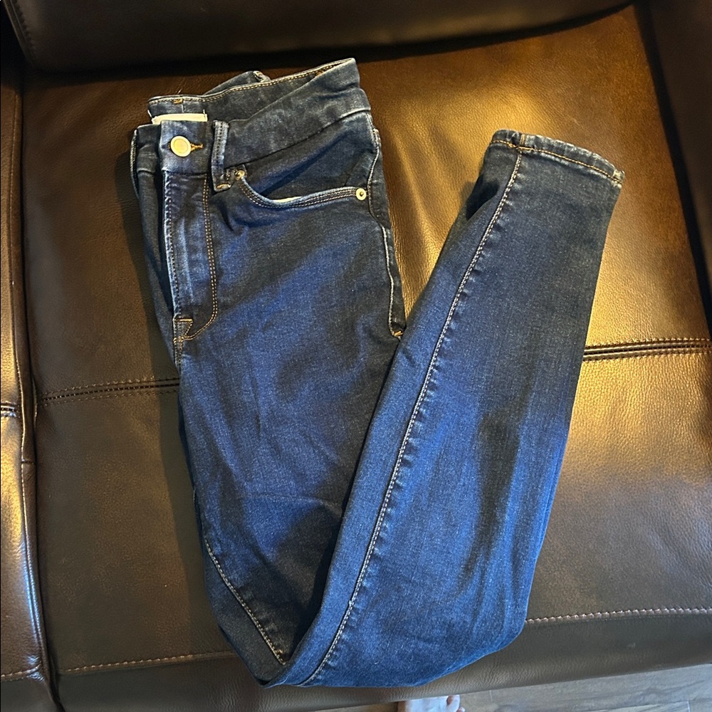 Good American Deep Indigo Skinny Jeans